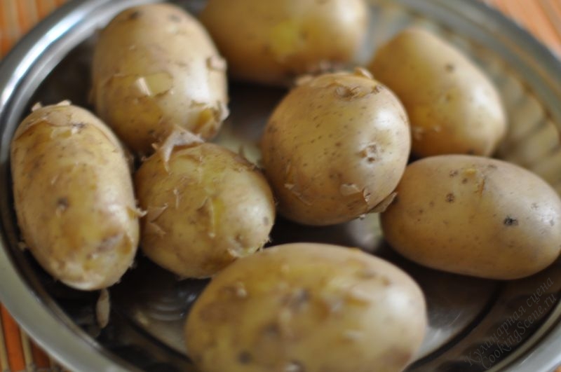 Картофель в мундире помогает избавиться от пятен