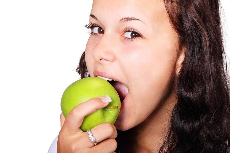 Как определить свой диагноз по привкусу во рту