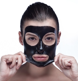 Как правильно снимать черную маску