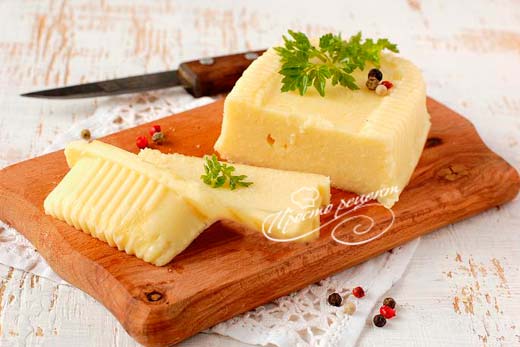 Домашній плавлений сир з творогу