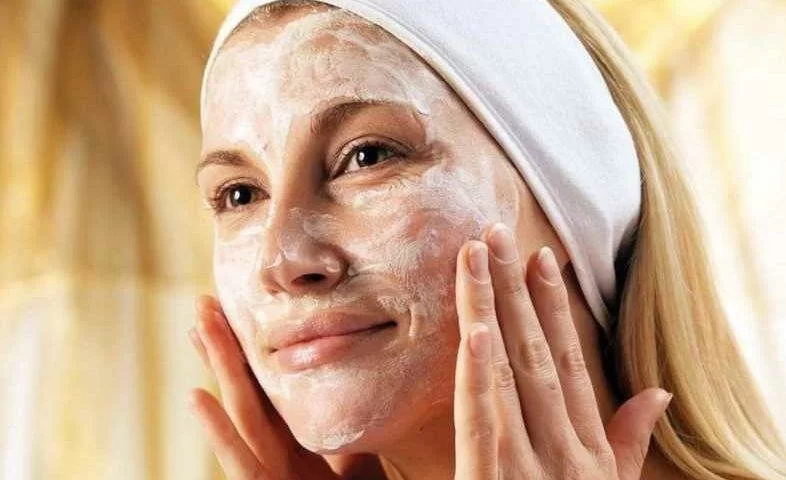 5 домашних масок для регулярного ухода за зрелой кожей лица