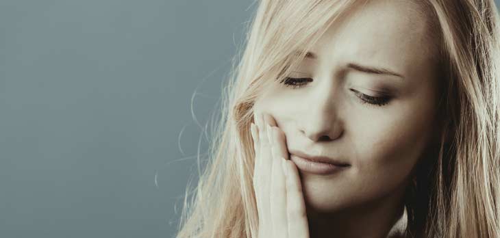 Что делать когда опухает десна, но зуб не болит?